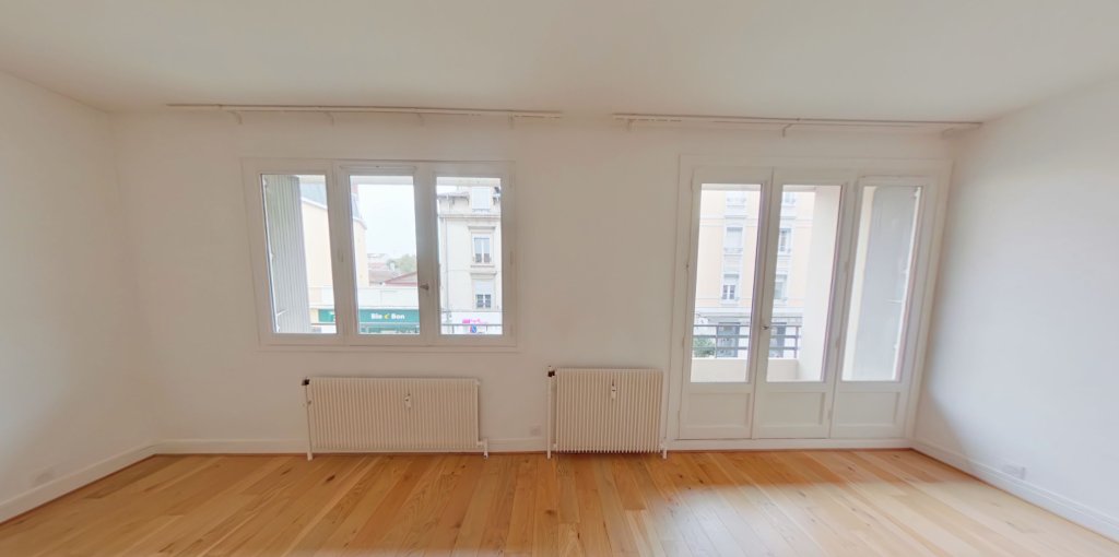 APPARTEMENT T3 A LOUER - LYON 8EME ARRONDISSEMENT Jean Moulin - 89.54 m2 - 1 430 &euro; charges comprises par mois