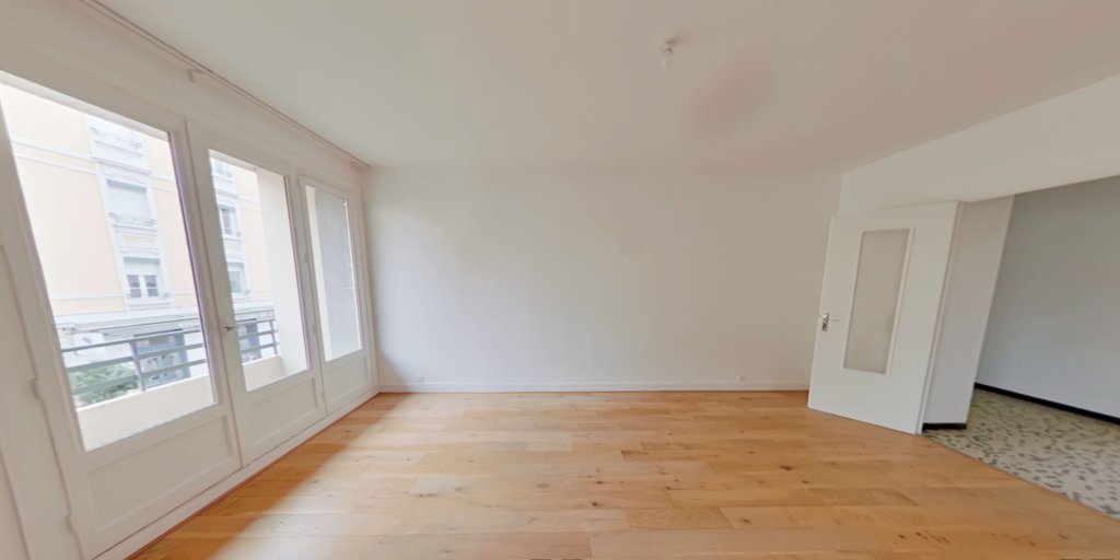 APPARTEMENT T3 A LOUER - LYON 8EME ARRONDISSEMENT Jean Moulin - 89.54 m2 - 1 430 &euro; charges comprises par mois