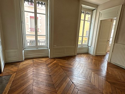 APPARTEMENT T3 A LOUER - LYON 9EME ARRONDISSEMENT Mairie - 67.67 m2 - 940€ charges comprises par mois