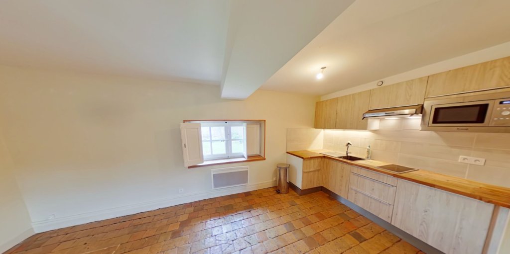 APPARTEMENT T3 A LOUER - LYON 9EME ARRONDISSEMENT Montessuy-Le Vergoin - 69.02 m2 - 870 &euro; charges comprises par mois