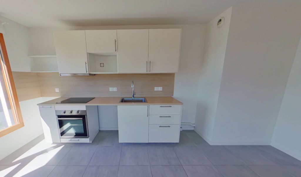 APPARTEMENT T3 A LOUER - SATHONAY CAMP - 59.53 m2 - 891 &euro; charges comprises par mois
