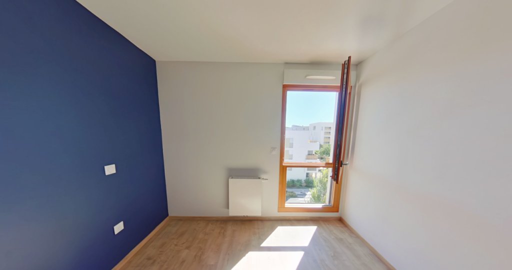 APPARTEMENT T3 A LOUER - SATHONAY CAMP - 59.53 m2 - 891 &euro; charges comprises par mois