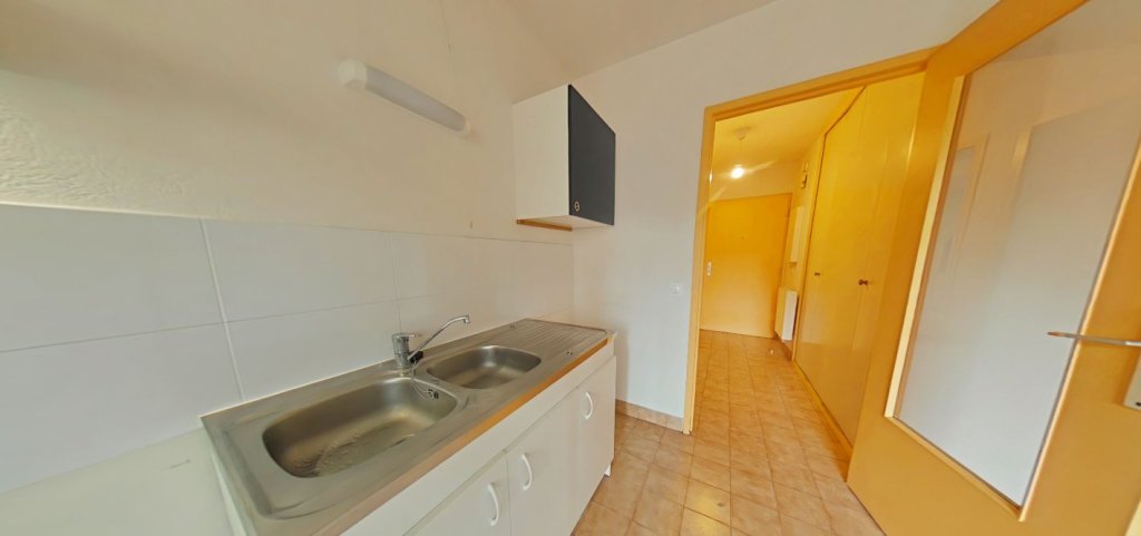 APPARTEMENT T3 A LOUER - ST GENIS LAVAL Moly - 74.12 m2 - 920�&euro; charges comprises par mois