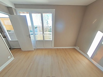 APPARTEMENT T3 A LOUER - STE FOY LES LYON Les-Provinces - 62 m2 - 950 € charges comprises par mois