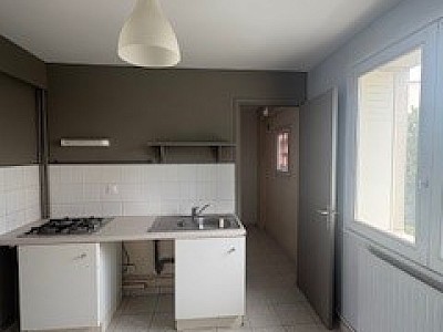 APPARTEMENT T3 A LOUER - TASSIN LA DEMI LUNE La-Raude - 64.83 m2 - 855€ charges comprises par mois