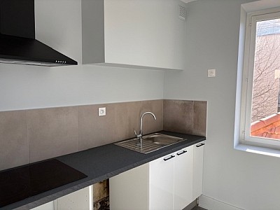 APPARTEMENT T3 A LOUER - TASSIN LA DEMI LUNE La-Raude - 63.5 m2 - 895�&euro; charges comprises par mois