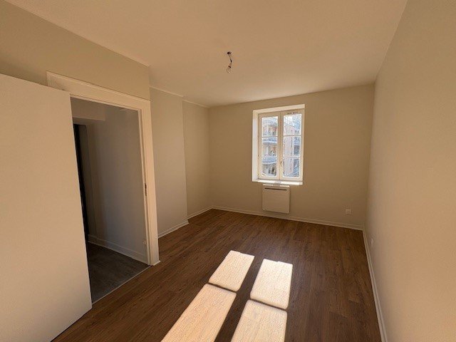 APPARTEMENT T3 A LOUER - TASSIN LA DEMI LUNE La-Raude - 63.5 m2 - 895�&euro; charges comprises par mois