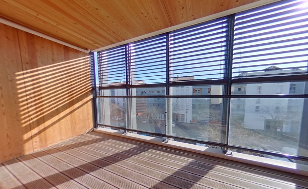 APPARTEMENT T3 A LOUER - TASSIN LA DEMI LUNE Centre-Ville - 65.75 m2 - 1�145�&euro; charges comprises par mois