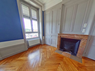APPARTEMENT T3 A LOUER - TASSIN LA DEMI LUNE Centre-Ville - 78.89 m2 - 935 € charges comprises par mois