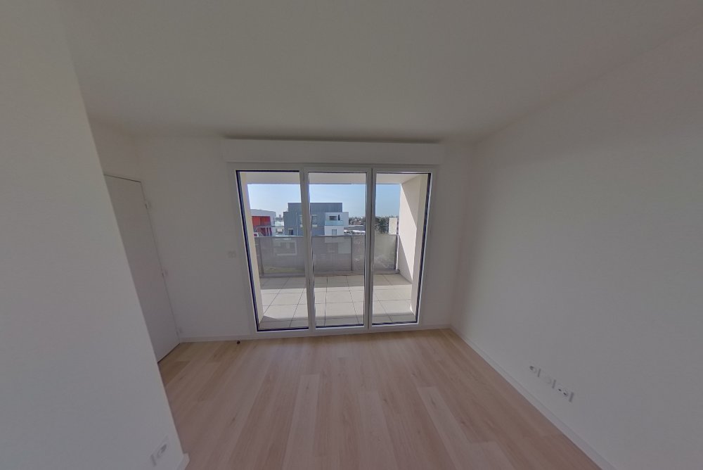 APPARTEMENT T3 A LOUER - VAULX EN VELIN Pre-de-l-Herbe - 65.85 m2 - 1 003 &euro; charges comprises par mois