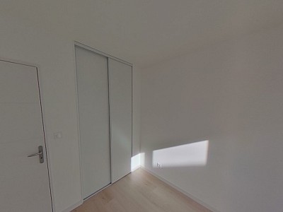 APPARTEMENT T3 A LOUER - VAULX EN VELIN Pre-de-l-Herbe - 65.85 m2 - 1 003 € charges comprises par mois