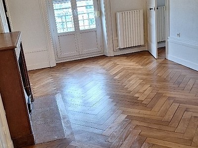 APPARTEMENT T3 A LOUER - VILLEURBANNE Grandclment - 86.66 m2 - 1200€ charges comprises par mois