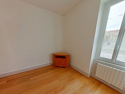 APPARTEMENT T3 A LOUER - VILLEURBANNE Grandclment - 78.25 m2 - 870€ charges comprises par mois