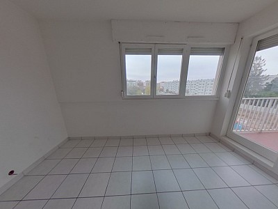 APPARTEMENT T3 A LOUER - VILLEURBANNE Einstein-Salengro - 65.7 m2 - 900�&euro; charges comprises par mois