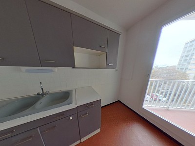 APPARTEMENT T3 A LOUER - VILLEURBANNE Einstein-Salengro - 65.7 m2 - 900�&euro; charges comprises par mois