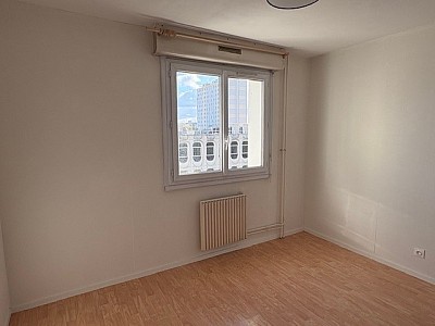 APPARTEMENT T3 A LOUER - VILLEURBANNE Onze-Novembre - 67.4 m2 - 1�100�&euro; charges comprises par mois