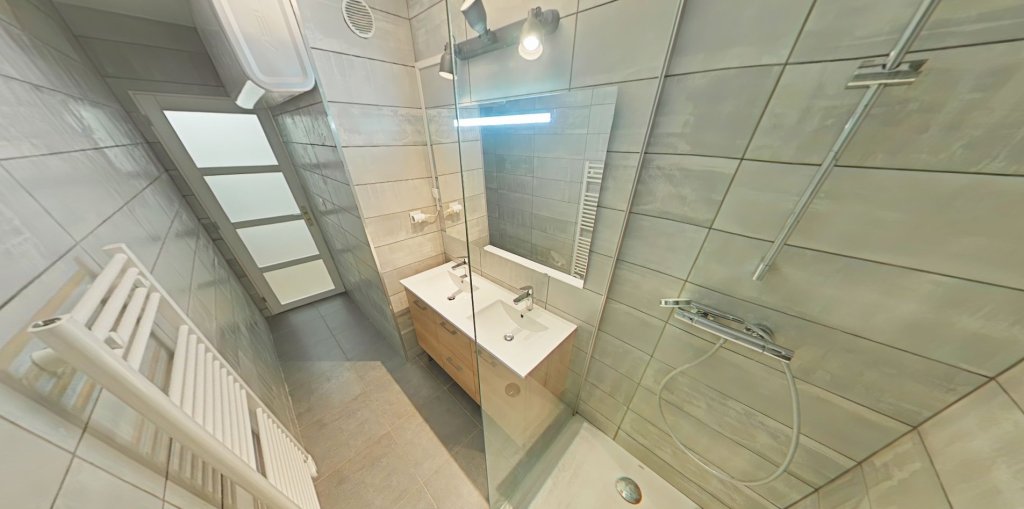 APPARTEMENT T3 A LOUER - VILLEURBANNE Einstein-Salengro - 67.04 m2 - 994 &euro; charges comprises par mois