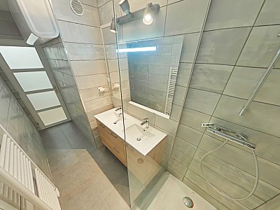 APPARTEMENT T3 A LOUER - VILLEURBANNE Einstein-Salengro - 67.04 m2 - 994 € charges comprises par mois