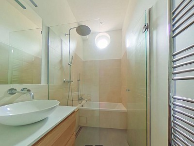 APPARTEMENT T4 A LOUER - CALUIRE ET CUIRE Vernay - 76.79 m2 - 1420€ charges comprises par mois