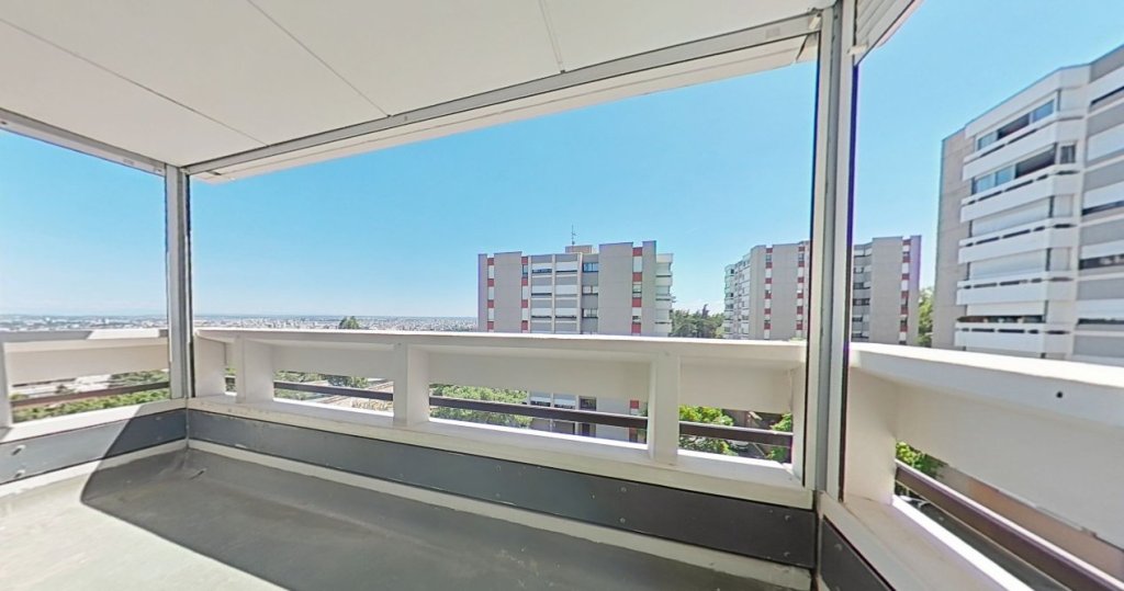 APPARTEMENT T4 A LOUER - CALUIRE ET CUIRE Montessuy-Ouest - 94.56 m2 - 1 277 &euro; charges comprises par mois
