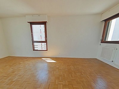 APPARTEMENT T4 A LOUER - CALUIRE ET CUIRE Montessuy-Ouest - 94.56 m2 - 1 277 &euro; charges comprises par mois