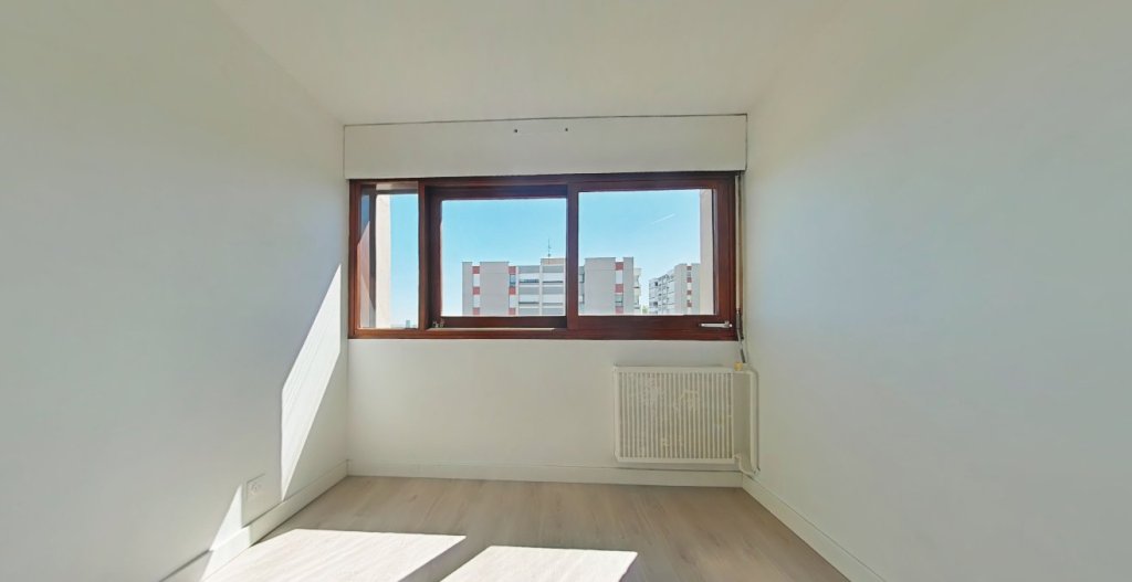 APPARTEMENT T4 A LOUER - CALUIRE ET CUIRE Montessuy-Ouest - 94.56 m2 - 1 277 &euro; charges comprises par mois