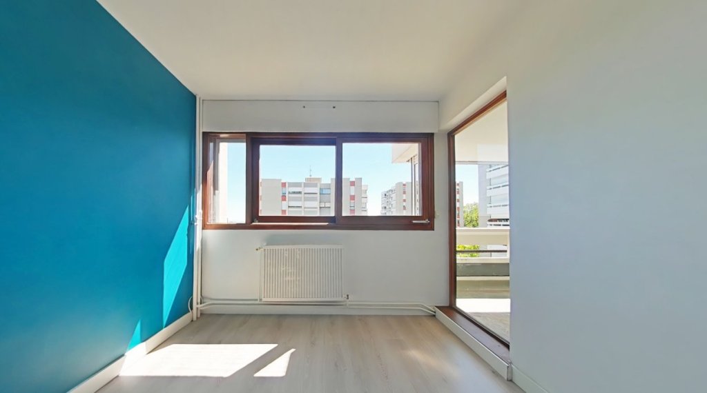 APPARTEMENT T4 A LOUER - CALUIRE ET CUIRE Montessuy-Ouest - 94.56 m2 - 1 277 &euro; charges comprises par mois