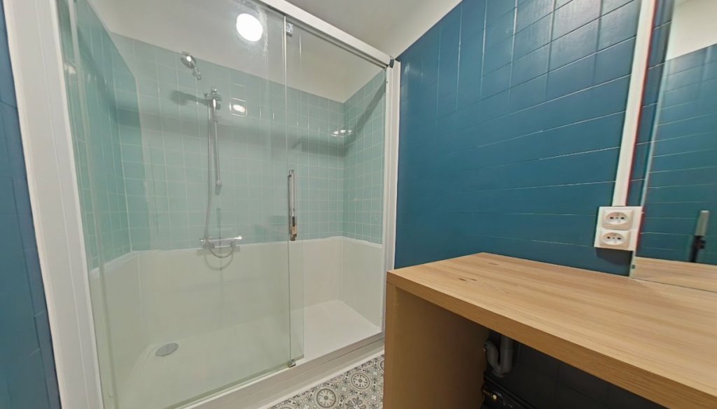 APPARTEMENT T4 A LOUER - CALUIRE ET CUIRE Montessuy-Ouest - 94.56 m2 - 1 277 &euro; charges comprises par mois