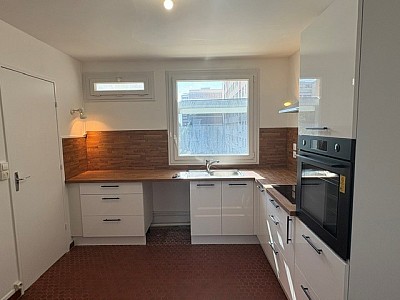 APPARTEMENT T4 A LOUER - CALUIRE ET CUIRE Montessuy-Ouest - 84.64 m2 - 1 375 € charges comprises par mois