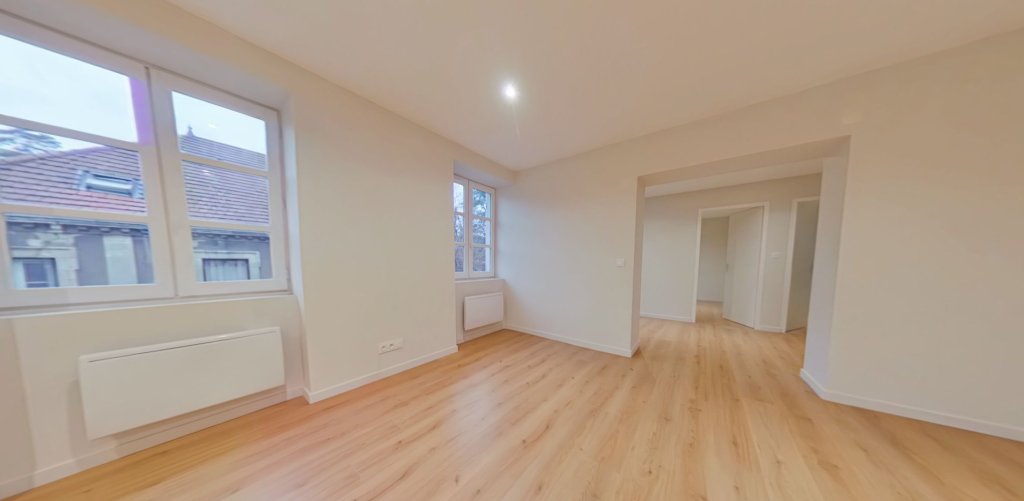APPARTEMENT T4 A LOUER - L ARBRESLE - 84.84 m2 - 1 020 &euro; charges comprises par mois