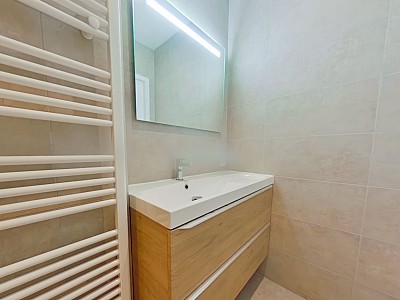 APPARTEMENT T4 A LOUER - L ARBRESLE - 84.84 m2 - 1 020 &euro; charges comprises par mois