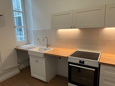 APPARTEMENT T4 A LOUER - LYON 1ER ARRONDISSEMENT Mairie-Martiniere - 107.61 m2 - 1�895�&euro; charges comprises par mois