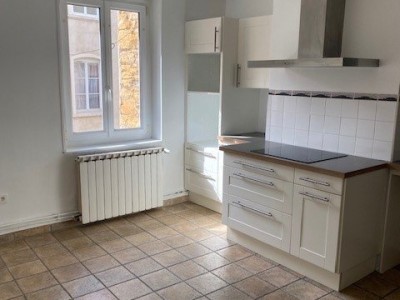 APPARTEMENT T4 A LOUER - LYON 2EME ARRONDISSEMENT - 92.42 m2 - 1490 € charges comprises par mois