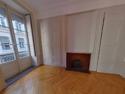 APPARTEMENT T4 A LOUER - LYON 2EME ARRONDISSEMENT Vaubecour-Mairie - 104.96 m2 - 1545€ charges comprises par mois