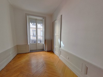 APPARTEMENT T4 A LOUER - LYON 2EME ARRONDISSEMENT Vaubecour-Mairie - 104.96 m2 - 1545€ charges comprises par mois