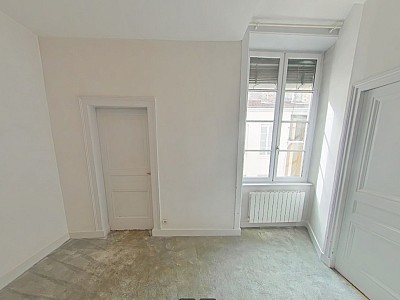 APPARTEMENT T4 A LOUER - LYON 2EME ARRONDISSEMENT Carnot-Charite - 123.17 m2 - 1860€ charges comprises par mois