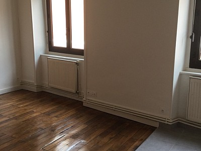 APPARTEMENT T4 A LOUER - LYON 2EME ARRONDISSEMENT Bellecour-a Gourjus - 80.55 m2 - 1392€ charges comprises par mois