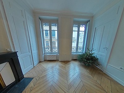 APPARTEMENT T4 A LOUER - LYON 2EME ARRONDISSEMENT Bellecour-a Gourjus - 88.38 m2 - 1357,05€ charges comprises par mois