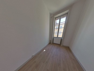 APPARTEMENT T4 A LOUER - LYON 2EME ARRONDISSEMENT Carnot-Charite - 96.72 m2 - 1465€ charges comprises par mois