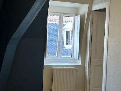 APPARTEMENT T4 A LOUER - LYON 2EME ARRONDISSEMENT Bellecour-a Gourjus - 137.29 m2 - 1560€ charges comprises par mois