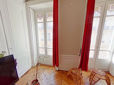 APPARTEMENT T4 A LOUER - LYON 2EME ARRONDISSEMENT Bellecour-a Gourjus - 93.88 m2 - 1730€ charges comprises par mois