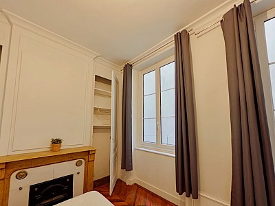 APPARTEMENT T4 A LOUER - LYON 2EME ARRONDISSEMENT Bellecour-a Gourjus - 93.88 m2 - 1730€ charges comprises par mois