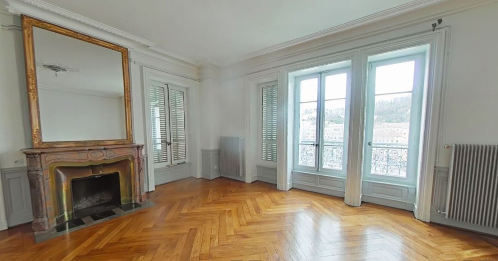APPARTEMENT T4 A LOUER - LYON 2EME ARRONDISSEMENT Vaubecour-Mairie - 106.51 m2 - 1�770�&euro; charges comprises par mois