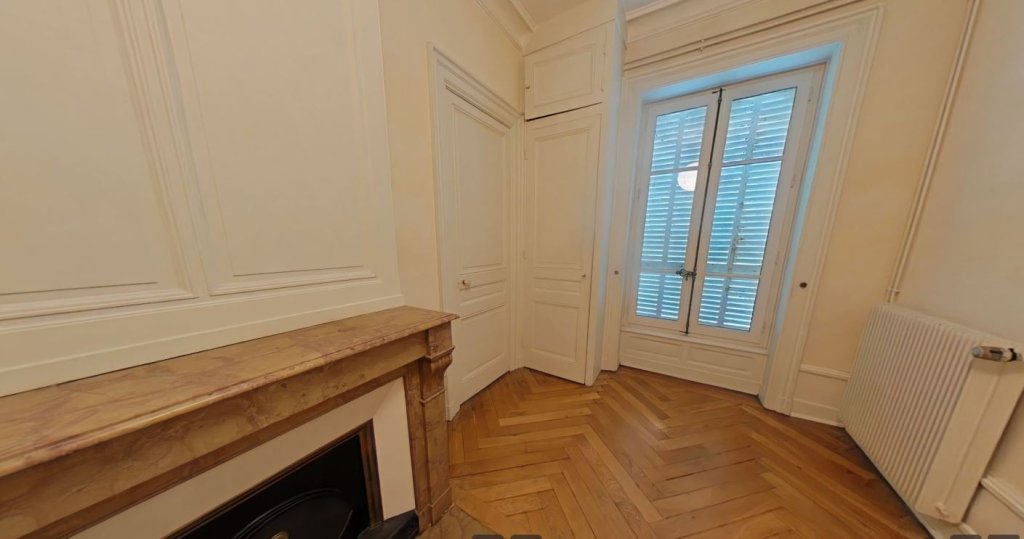 APPARTEMENT T4 A LOUER - LYON 2EME ARRONDISSEMENT Vaubecour-Mairie - 106.51 m2 - 1�770�&euro; charges comprises par mois