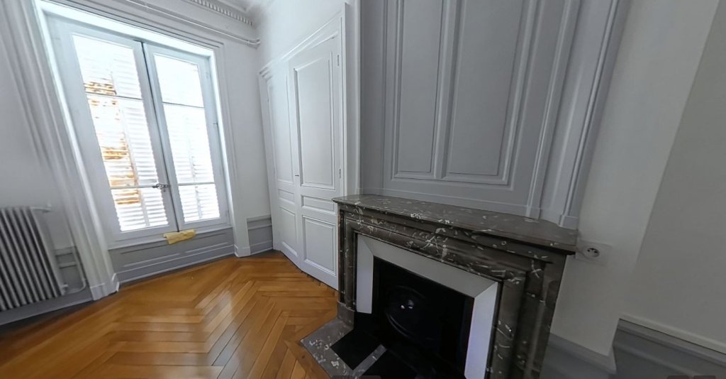 APPARTEMENT T4 A LOUER - LYON 2EME ARRONDISSEMENT Vaubecour-Mairie - 106.51 m2 - 1�770�&euro; charges comprises par mois