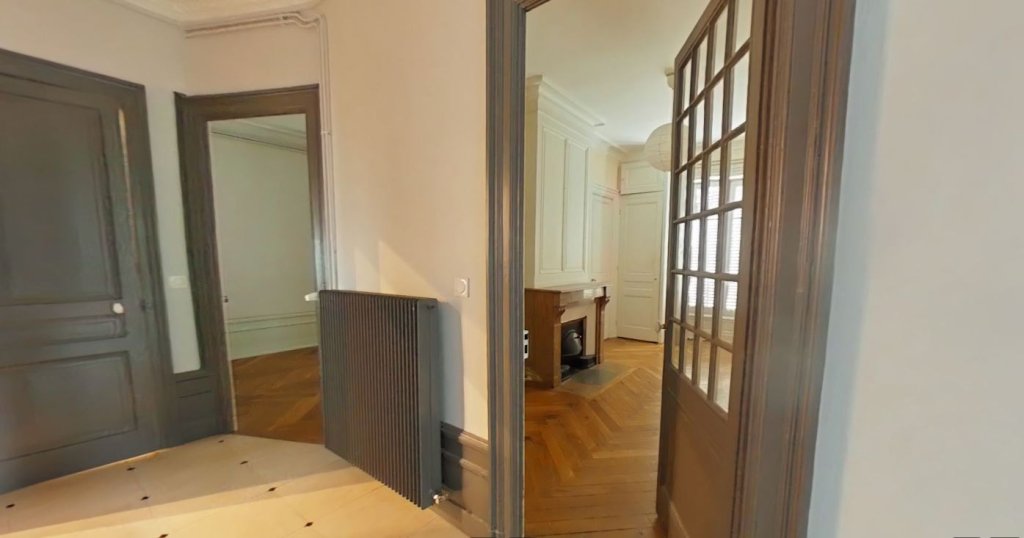 APPARTEMENT T4 A LOUER - LYON 2EME ARRONDISSEMENT Vaubecour-Mairie - 106.51 m2 - 1�770�&euro; charges comprises par mois