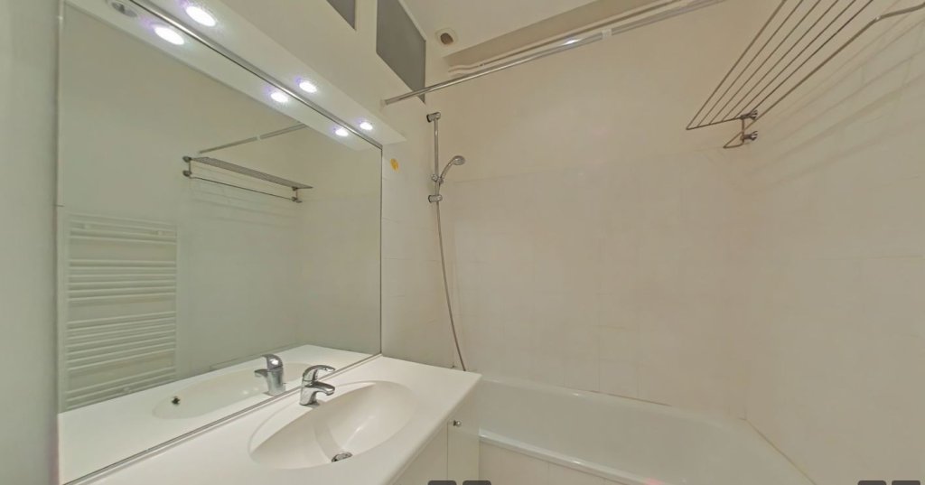 APPARTEMENT T4 A LOUER - LYON 2EME ARRONDISSEMENT Vaubecour-Mairie - 106.51 m2 - 1�770�&euro; charges comprises par mois