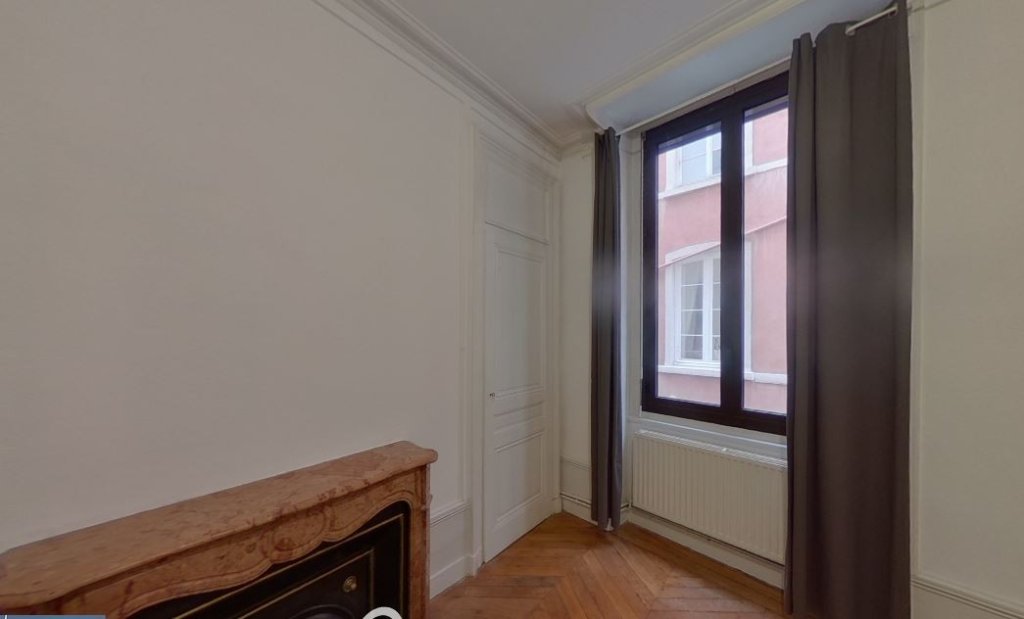 APPARTEMENT T4 A LOUER - LYON 2EME ARRONDISSEMENT Bellecour-a Gourjus - 79.35 m2 - 1�098�&euro; charges comprises par mois