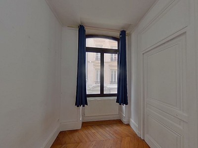 APPARTEMENT T4 A LOUER - LYON 2EME ARRONDISSEMENT Bellecour-a Gourjus - 79.35 m2 - 1�098�&euro; charges comprises par mois
