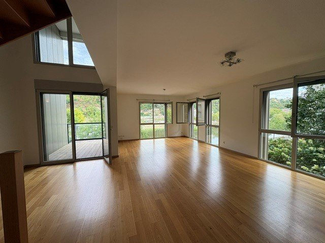 APPARTEMENT T4 A LOUER - LYON 2EME ARRONDISSEMENT Rambaud-Seguin - 109.3 m2 - 2 190 &euro; charges comprises par mois